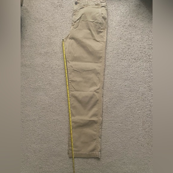 American Eagle Khaki Tan Relaxed Straight Pants size 32x34 (inseam is really 30) - Picture 5 of 7